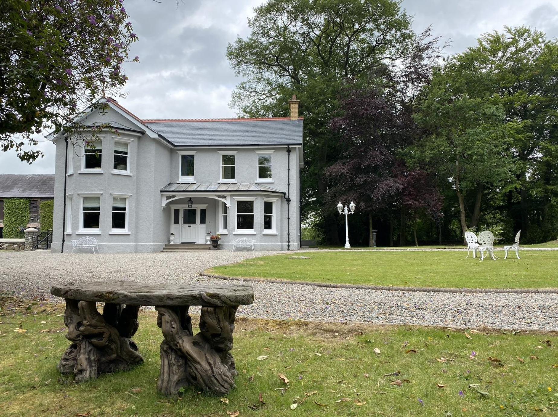 Luxury Accommodation In County Antrim With Riverside Hot Tub Kells Buitenkant foto