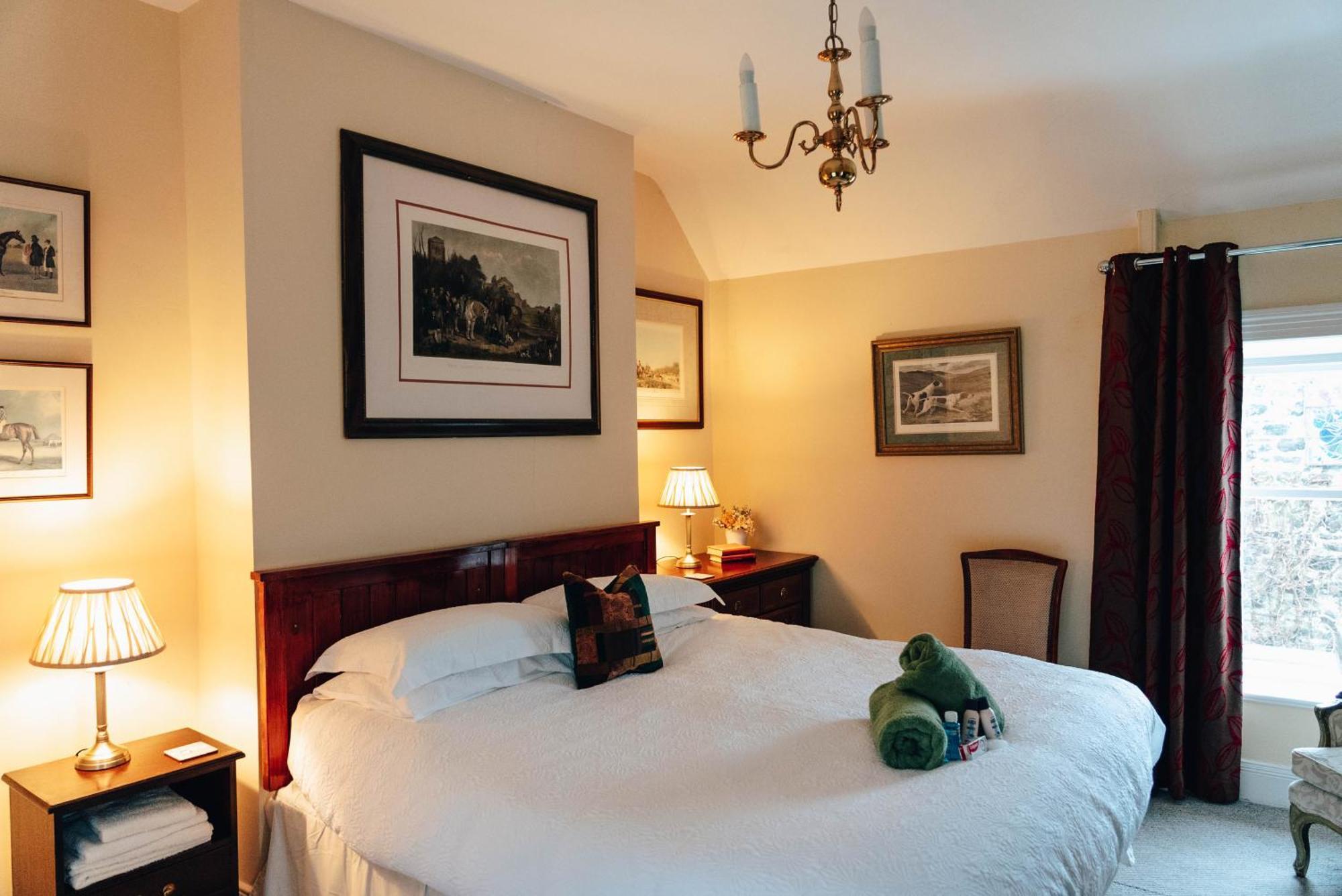 Luxury Accommodation In County Antrim With Riverside Hot Tub Kells Buitenkant foto
