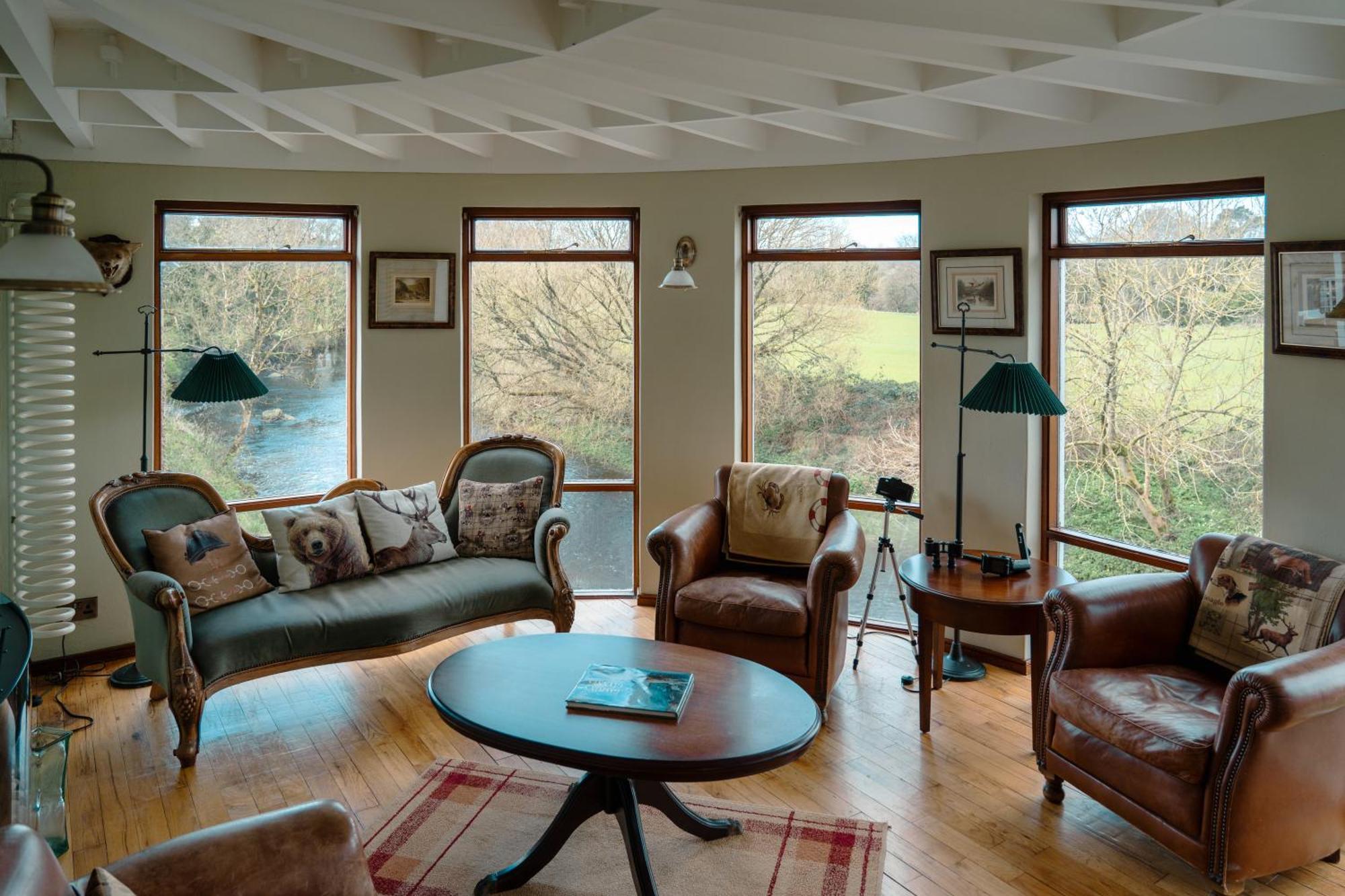 Luxury Accommodation In County Antrim With Riverside Hot Tub Kells Buitenkant foto